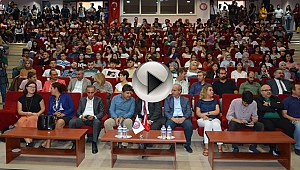 REKTÖR PROF. DR. SEDAT MURAT BİRİNCİ SINIF ÖĞRENCİLERİ İLE BULUŞTU