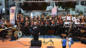 YAZDAN KALMA GÜZ GÜNLERİNDEKİ KONSERLER BÜYÜK BEĞENİ TOPLADI