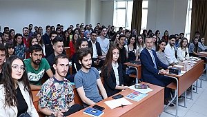 AV. BÜLENT ŞARLAN SİYASAL BİLGİLER FAKÜLTESİ ÖĞRENCİLERİNİN KONUĞU OLDU