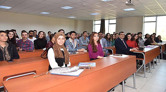 BAŞKAN ÖZ'DEN ÖĞRENCİLERE DERS