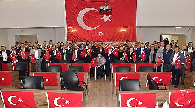 BİGA BELEDİYE MECLİSİ KAHRAMAN ORDUMUZUN YANINDA