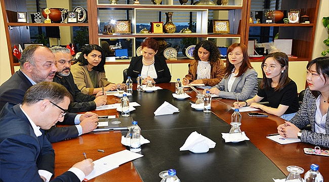 ÇİNLİ TUR OPERATÖRLERİ ÇTSO YÖNETİM KURULUNU ZİYARET ETTİ