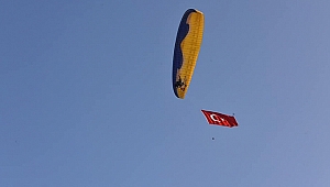 CUMHURİYET İÇİN ÇAN SEMALARINDA ANLAMLI UÇUŞ