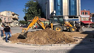 EZİNE'DE PEYZAJ ÇALIŞMALARI DEVAM EDİYOR