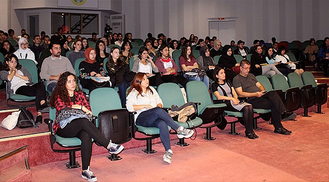 AKİF BELGESELİ İSTANBUL'DA ÖĞRENCİLERLE BULUŞTU