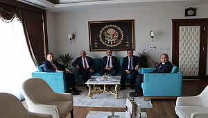 REKTÖR PROF. DR. SEDAT MURAT, LAPSEKİ'DE ZİYARETLERDE BULUNDU