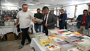 TÜRKAN SAYLAN KİTAP GÜNLERİ BAŞLADI