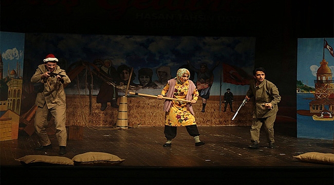 TÜRKİYE'NİN DESTANSI VAROLUŞU BİGA'DA SAHNEYE YANSITILIYOR