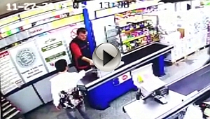 BİGA'DA GÜNDÜZ VAKTİ SİLAHLI MARKET SOYGUNU!