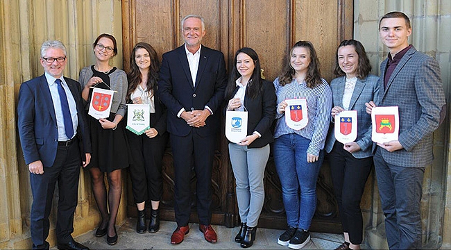 ÇANAKKALE KARDEŞ KENT ELÇİSİ NEŞE YILDIZ KENDİBAŞINA, OSNABRÜCK'TE ELÇİLİK GÖREVİNİ YÜRÜTÜYOR