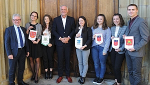 ÇANAKKALE KARDEŞ KENT ELÇİSİ NEŞE YILDIZ KENDİBAŞINA, OSNABRÜCK'TE ELÇİLİK GÖREVİNİ YÜRÜTÜYOR