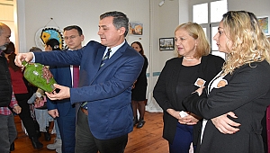 ÇASAKÖDER'İN DİSİPLİNLER ARASI KARMA SERGİSİ SANATSEVERLERİ BÜYÜLEDİ