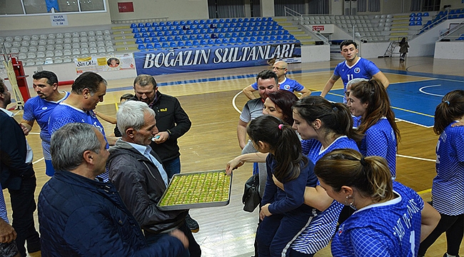 ÇTSO VOLEYBOL TURNUVASI TAM GAZ DEM EDİYOR