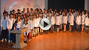 DİŞ HEKİMLİĞİ FAKÜLTESİ ÖNLÜK GİYME TÖRENİ GERÇEKLEŞTİRİLDİ