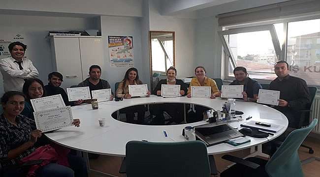 İŞ KULÜBÜ EĞİTİMLERİ İŞ ARAMA SÜRECİNİ KOLAYLAŞTIRIYOR