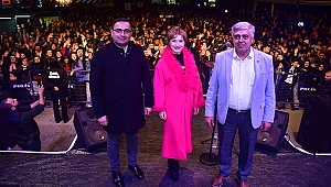 ALIŞVERİŞ VE EĞLENCE TÜM HIZIYLA SÜRÜYOR