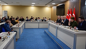 ÇOMÜ REKTÖRÜ PROF. DR. SEDAT MURAT, ÖĞRENCİ TOPLULUKLARININ BAŞKANLARIYLA BULUŞTU