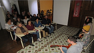 KENT MÜZESİ'NDE MÜZİK DİNLETİSİ GERÇEKLEŞTİRİLDİ