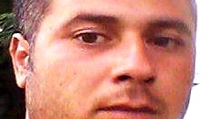 MOTORSİKLETTEN DÜŞEN ADAM HAYATINI KAYBETTİ