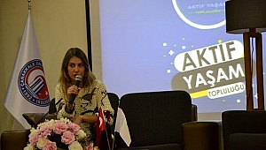 OYUNCU TUBA ÜNSAL, BİGA'DA ÜNİVERSİTELİ GENÇLERLE BULUŞTU