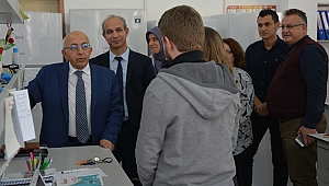 REKTÖR PROF. DR. SEDAT MURAT, MOLEKÜLER BİYOLOJİ VE GENETİK BÖLÜMÜYLE BİR ARAYA GELDİ