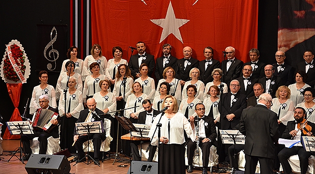 TRT SANATÇISI NECMETTİN AKBEN VE TÜRK SANAT MÜZİĞİ KOROSUNDAN "KORUYUCU AİLE" SOSYAL FARKINDALIK KONSERİ