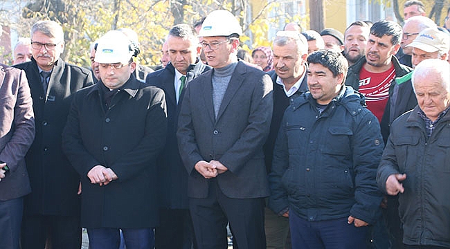 YENİCE'DE DOĞALGAZ ÇALIŞMALARI BAŞLADI