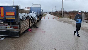 21 YAŞINDAKİ GENÇ FECİ KAZADA CAN VERDİ!