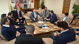 AK PARTİ GENEL BAŞKAN YARDIMCISINDAN REKTÖR PROF. DR. SEDAT MURAT'A ZİYARET