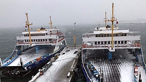 ÇANAKKALE'DE DENİZ ULAŞIMI DURDU!