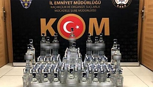 ÇANAKKALE'DE SAHTE BANDROLLÜ RAKI ELE GEÇİRİLDİ!