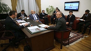 "İLÇE YATIRIMLARIMIZI CUMHURBAŞKANIMIZ BAŞTA OLMAK ÜZERE TÜM İLGİLİLERLE İSTİŞARE EDİYORUZ"