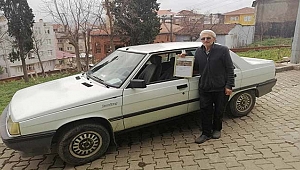 İLK TRAFİK CEZASINI ÇERÇEVELETİP EVİNİN DUVARINA ASTI