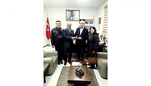 BAŞKAN GÖKHAN ÇARDAK BELEDİYE BAŞKANI SEMERCİ'Yİ ZİYARET ETTİ