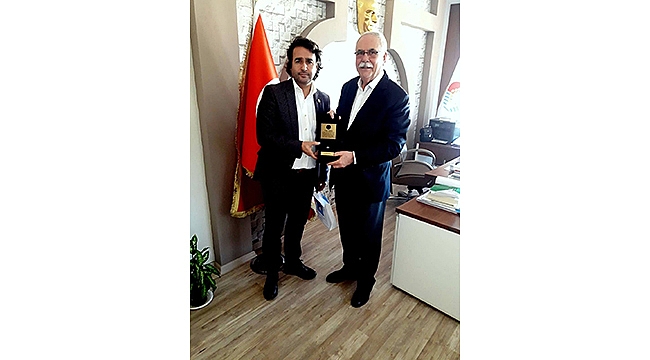 BAŞKAN GÖKHAN'DAN UMURBEY BELEDİYE BAŞKANI DOĞAN'A ZİYARET