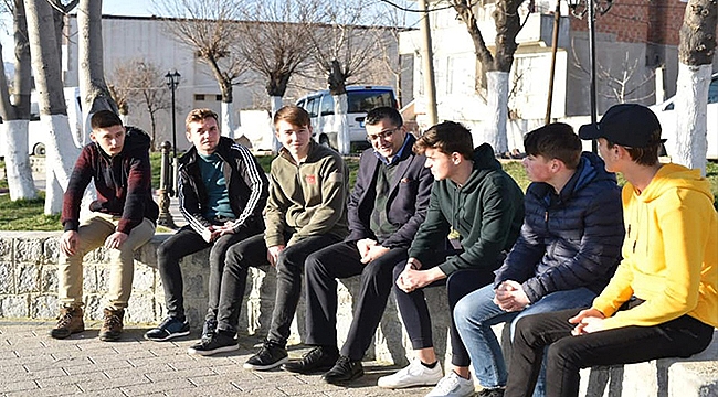 BAŞKANA HAFTA İÇİ HAFTA SONU FARK ETMİYOR