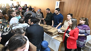 ÇANAKKALE BELEDİYESİNDEN "BİR MİLYON KİTAP SOSYAL GİRİŞİM PROJESİ"NE DESTEK