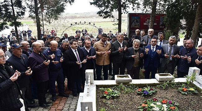 ÇANAKKALE SAVAŞININ KAHRAMANLARINDAN BİGALI MEHMET ÇAVUŞ MEZARI BAŞINDA ANILDI
