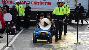 'MOBİL TRAFİK EĞİTİM TIRI' ÇANAKKALE'DE