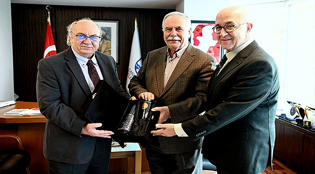 TÜRK ŞEHİTLİKLERİ İMAR VAKFI'NDAN BAŞKAN GÖKHAN'A ZİYARET