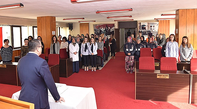 "8 MART DÜNYA KADINLAR GÜNÜNÜZ KUTLU OLSUN"