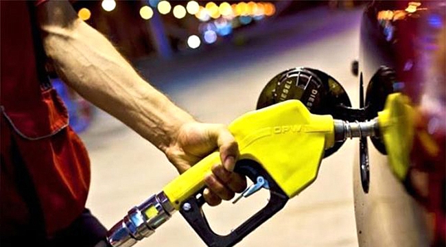 BENZİNE ÖNCE İNDİRİM SONRA ZAM!