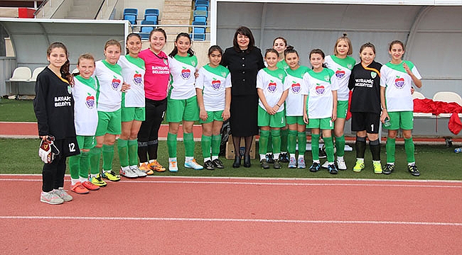 KIZLARIMIZ İSTEDİĞİNDE HER ŞEYİ BAŞARABİLİR