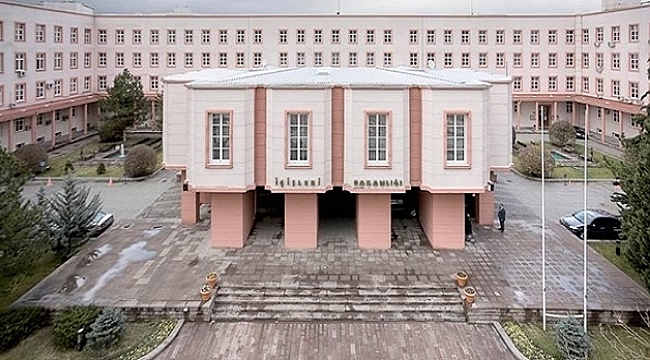 31 İLE GİRİŞ ÇIKIŞ YASAĞI 15 GÜN DAHA UZATILDI !!