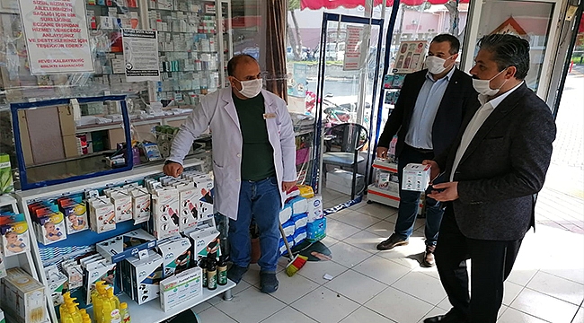 BAYRAMİÇ BELEDİYESİ'NDEN ECZANELERE MASKE