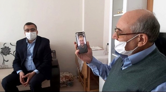 BAŞKAN ÖZ BAYRAMDA YAŞLILARI ÇOCUKLARIYLA BULUŞTURDU.