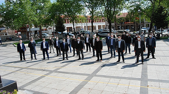 BAŞKAN UYGUN'A BÜYÜK DESTEK