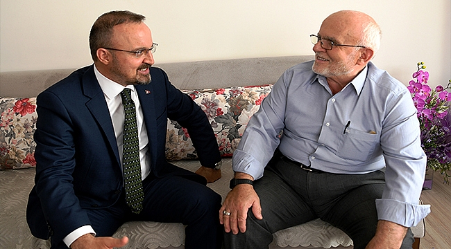 "ANNE VE BABASININ RIZASINI KAZANANA NE MUTLU"