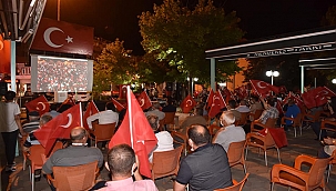 "AY-YILDIZ BAYRAĞIMIZI DALGALANDIRAN KAHRAMAN YİĞİTLERE SELAM OLSUN"