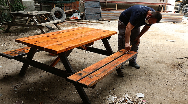 BAYRAMİÇ BELEDİYESİ, BANKLARINI KENDİSİ YAPIYOR